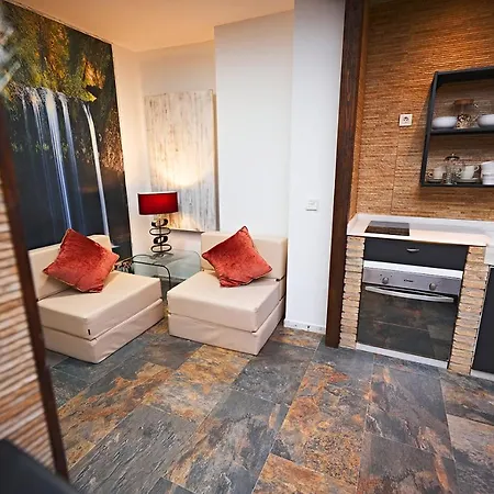 Infantes 28 Apartment *