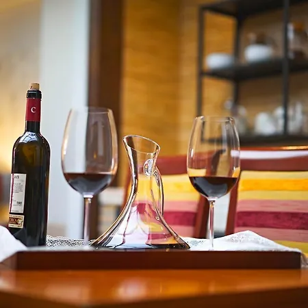 Apartment Infantes 28 *