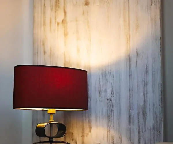 Апартаменты Infantes 28 *